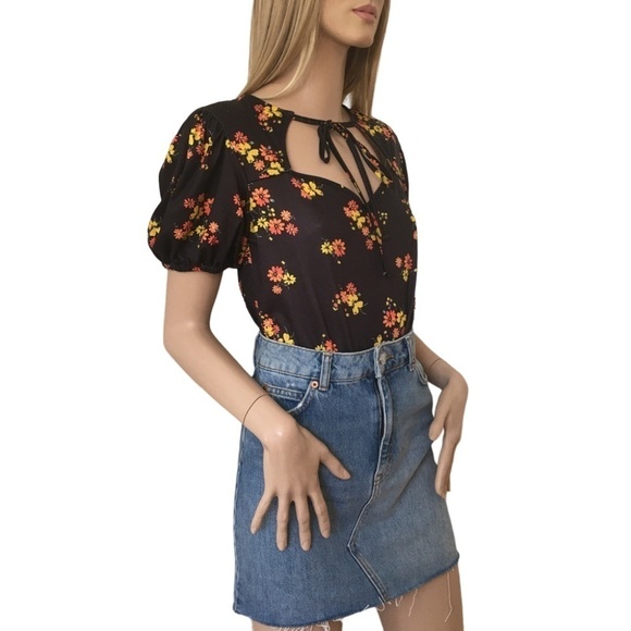 TOPSHOP Keyhole Front Floral Blouse Top Bodysuit Romper NWOT - Picture 7 of 14